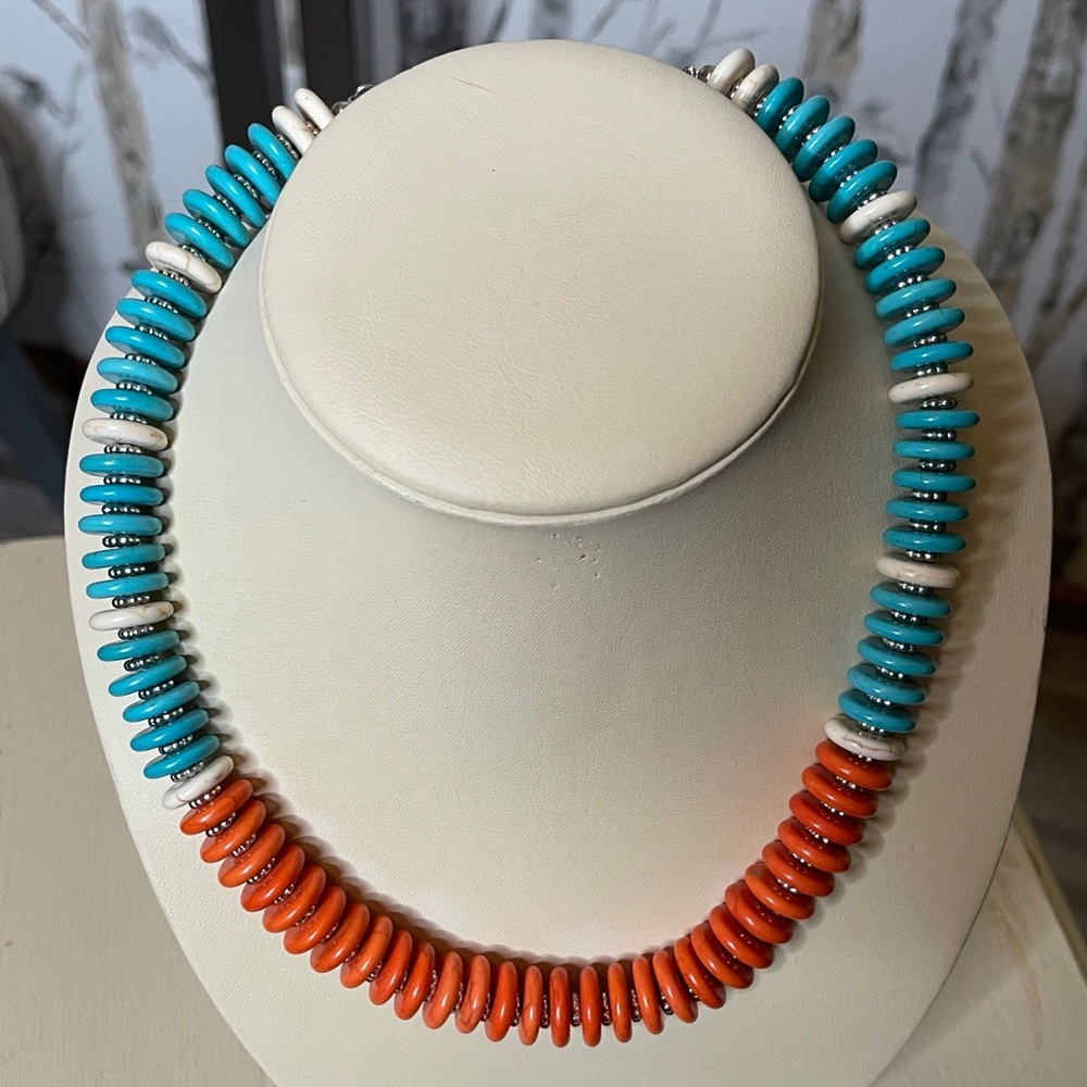 W brand Turquoise Howlite Flat Beaded Disc Necklace, 18"+3" Extender